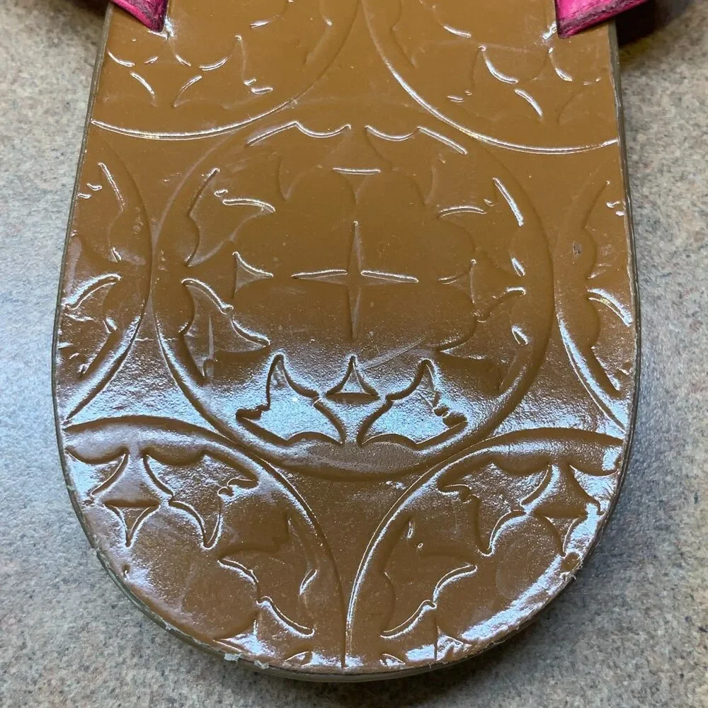 Kate Spade Hot Pink Flip Flops SZ 8. 5 Bow Charm Low Heel Girly Thong Slides